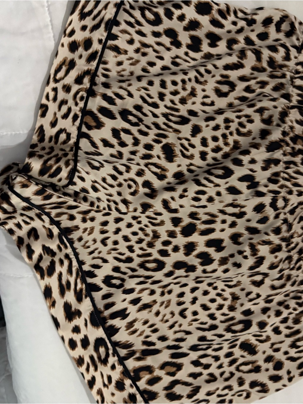 Women’s PINK Leopard Printed Silky Shorts-XL